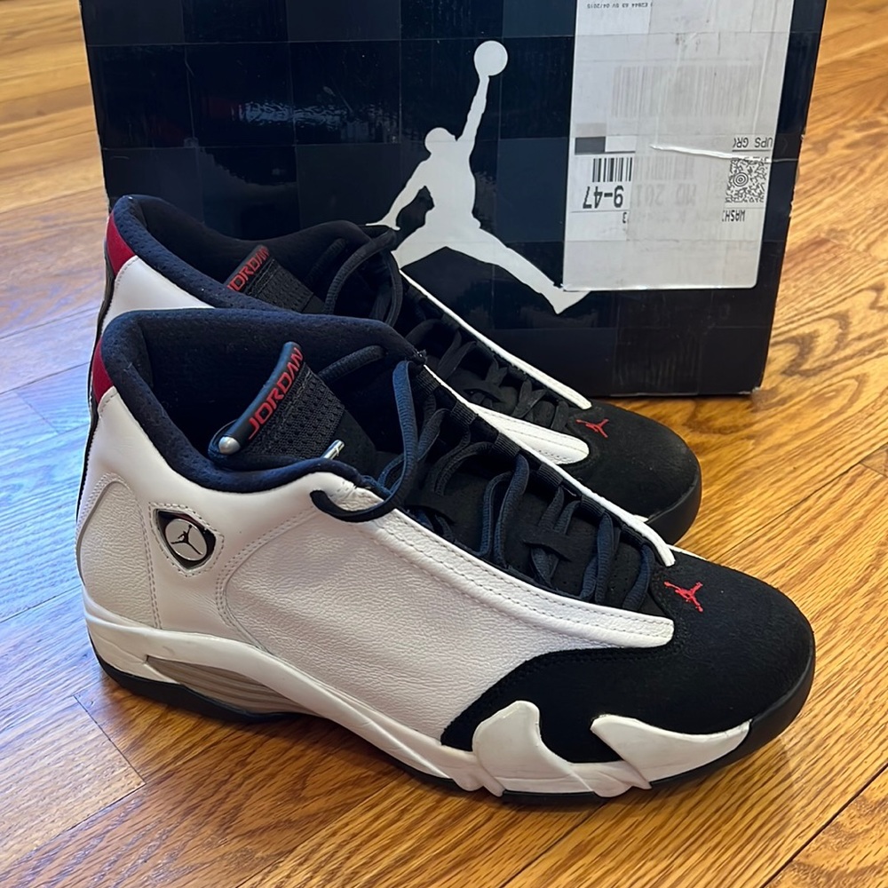 Air Jordan 14 Retro Size 9 White/Black Varsity Red/Metallic Silver